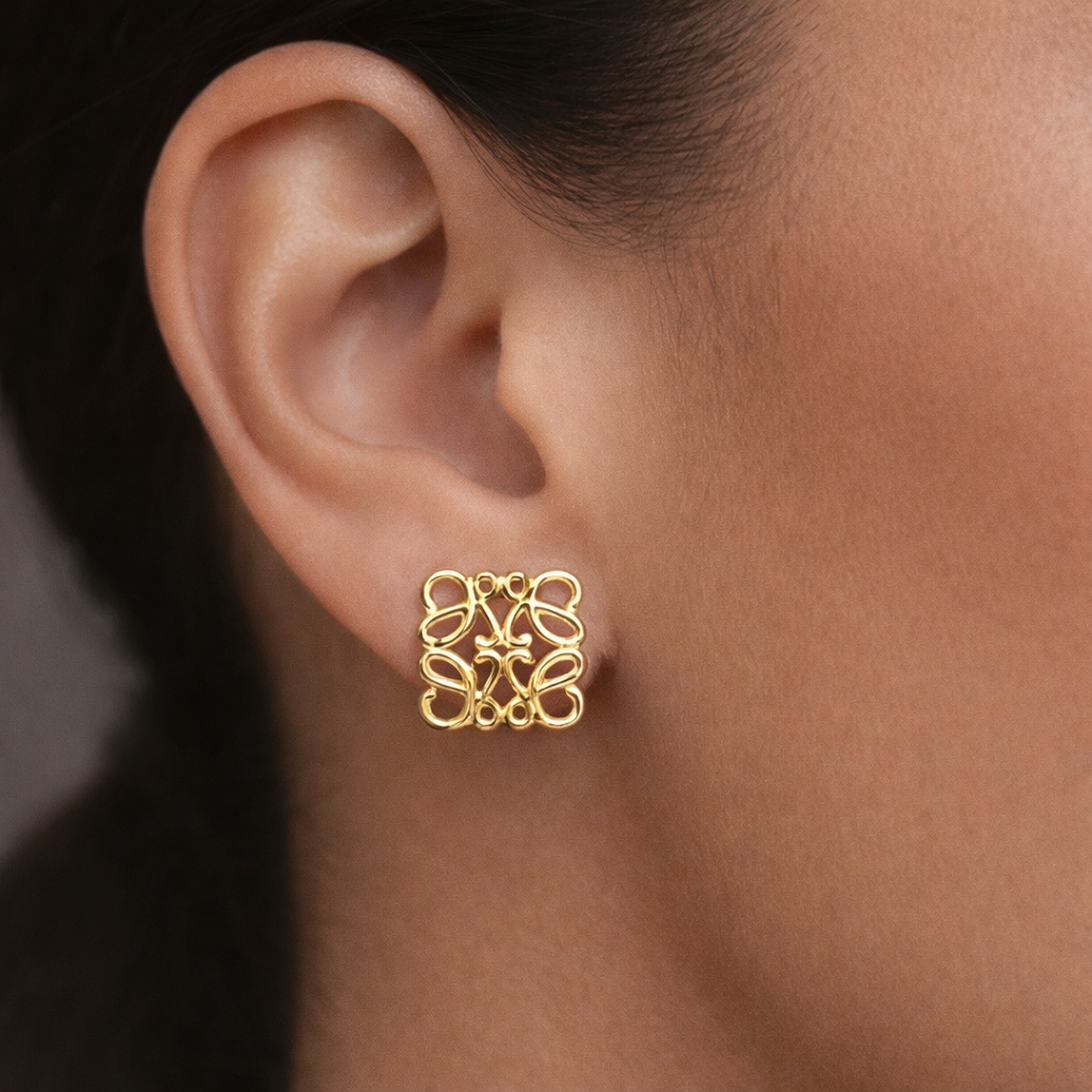 Arabesque Square Stud Earrings