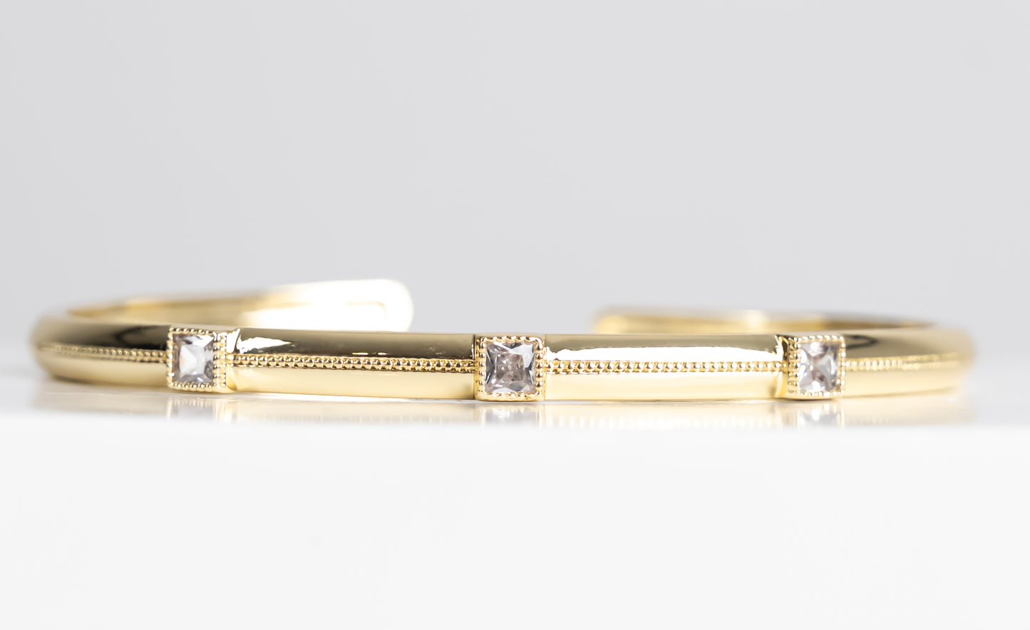 3 stones bracelet