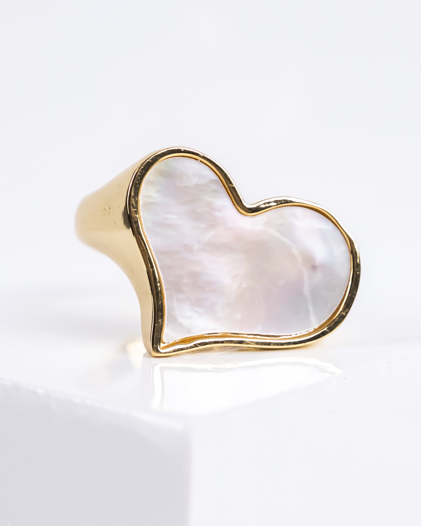 White Nature Shell Ring