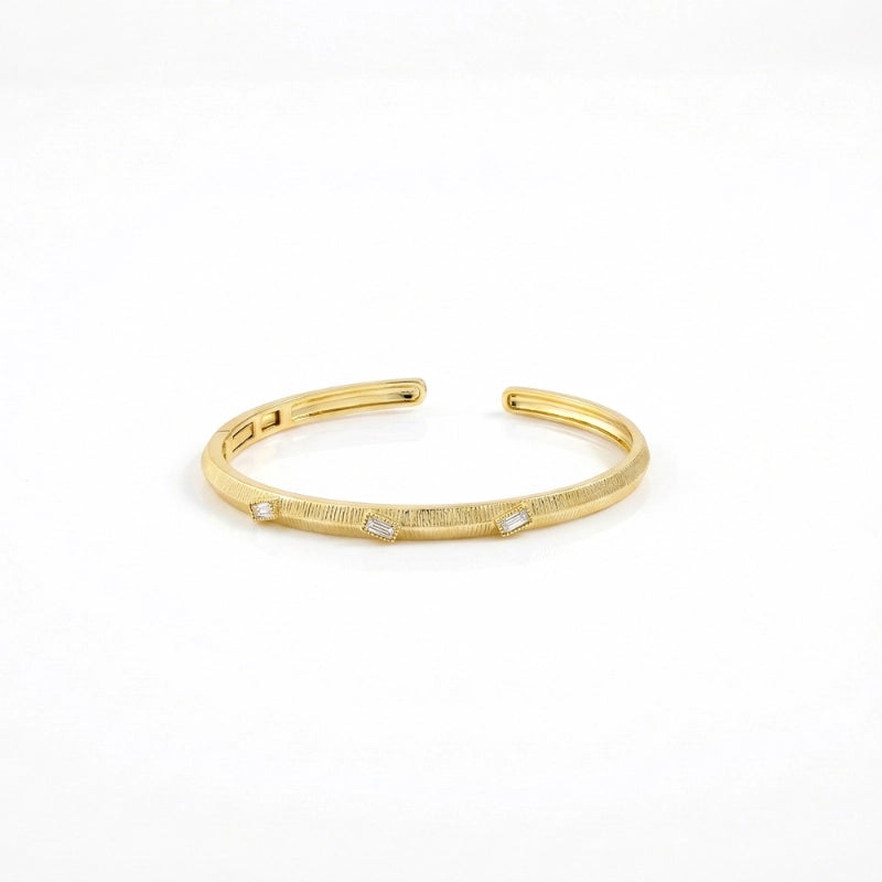 Baguette Line Bangle