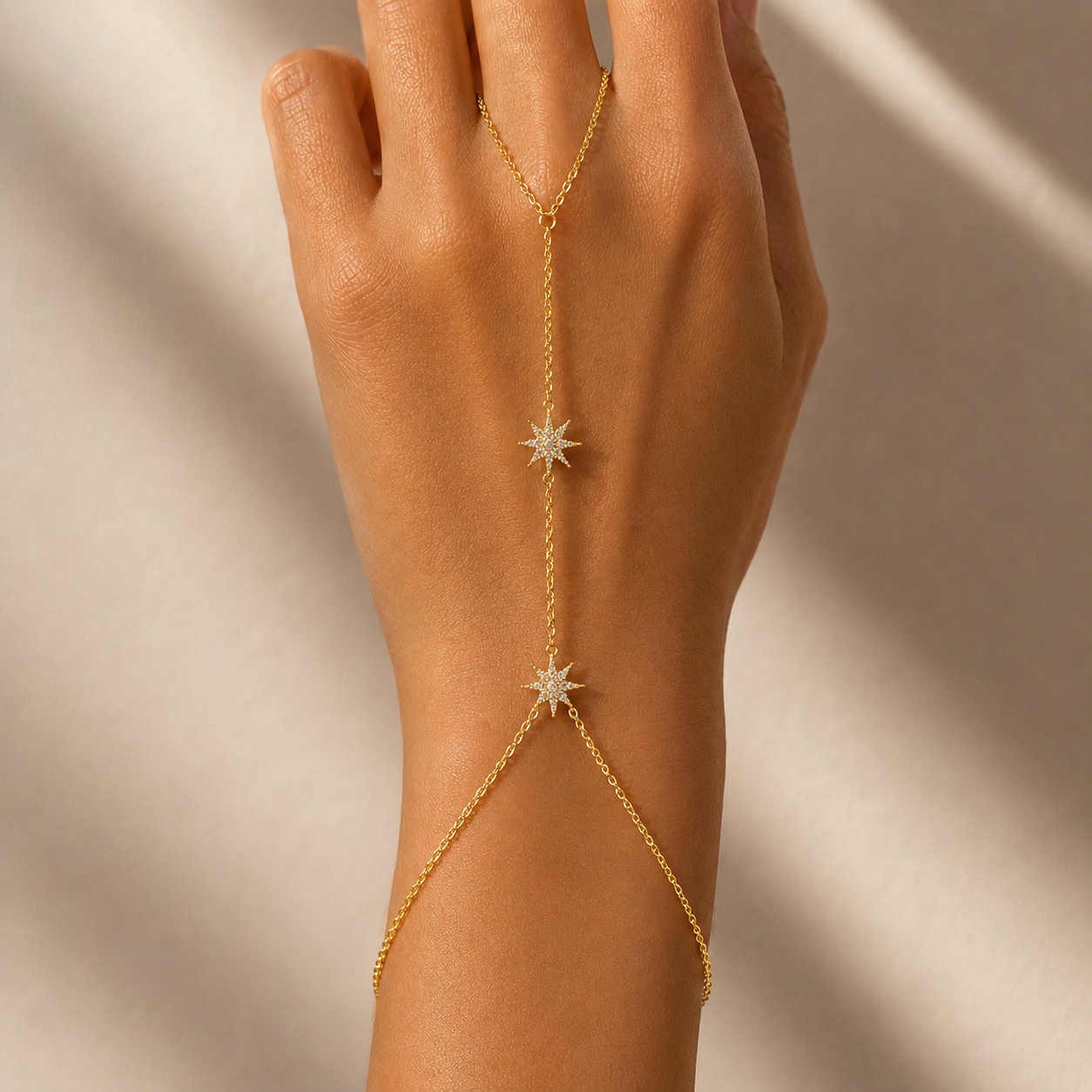 Astra Hand Chain