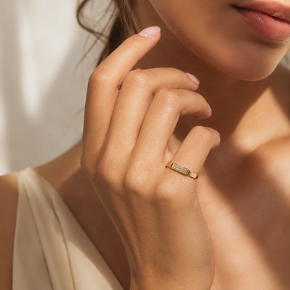 Pavé Bar Pinky Ring