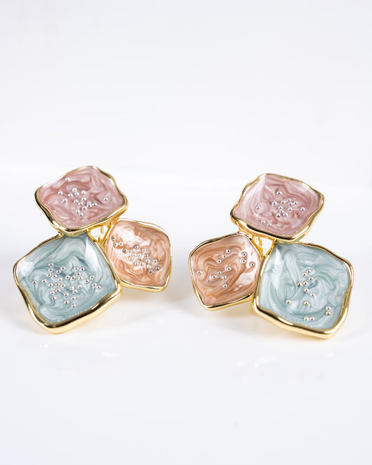 Enamel x flower earring