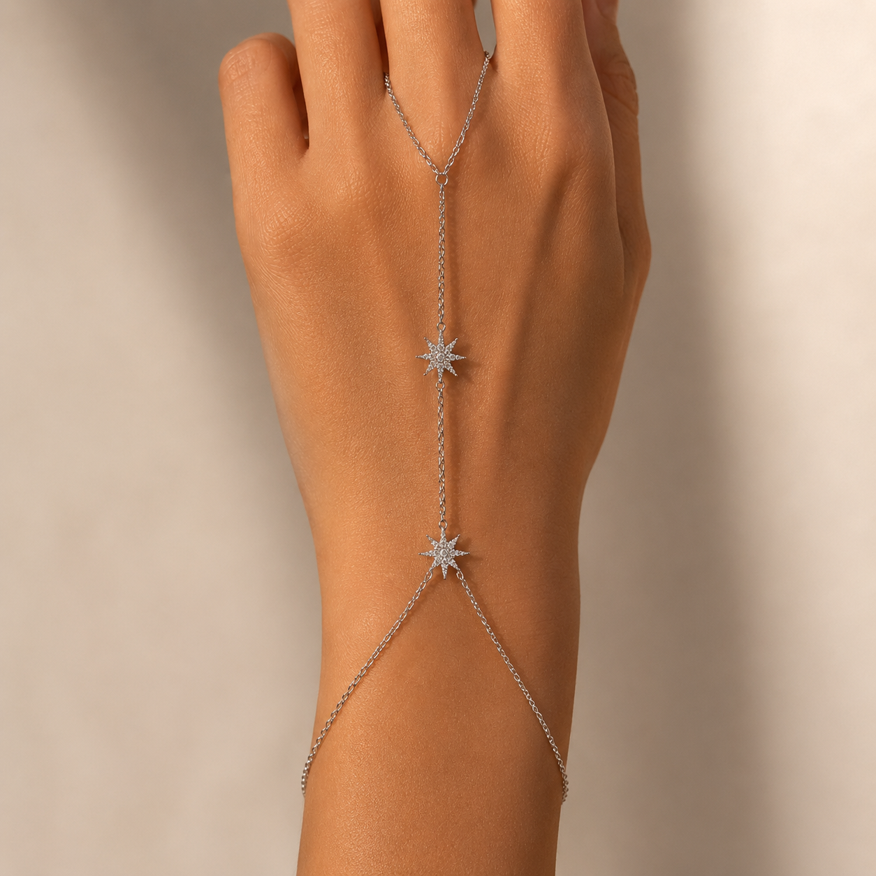Astra Hand Chain
