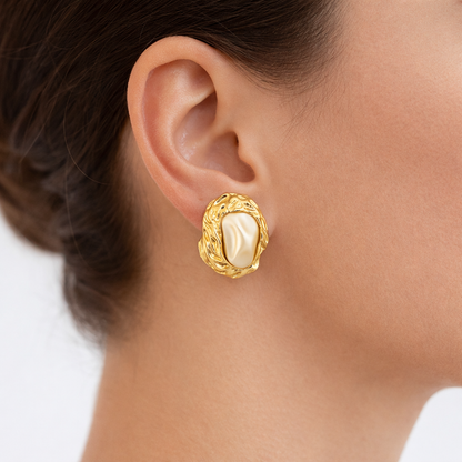 Ivory Wave Stud Earring