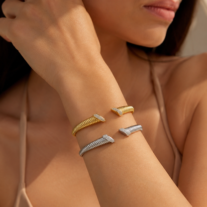 Dual Tone Ribbed Open Bangle