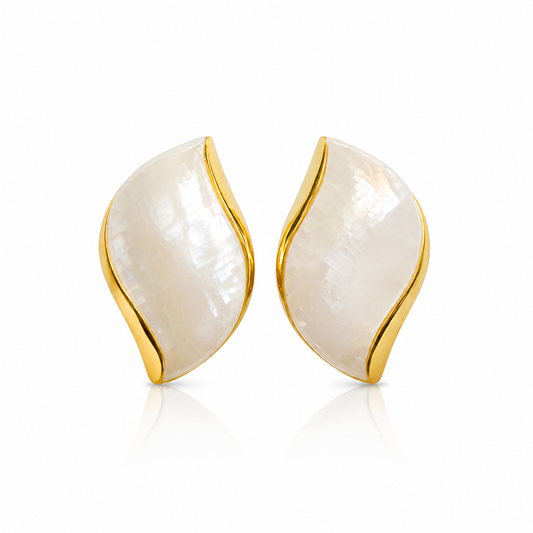 Luna Shell Stud Earrings