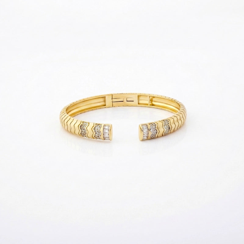 Zigzag Radiance Bangle