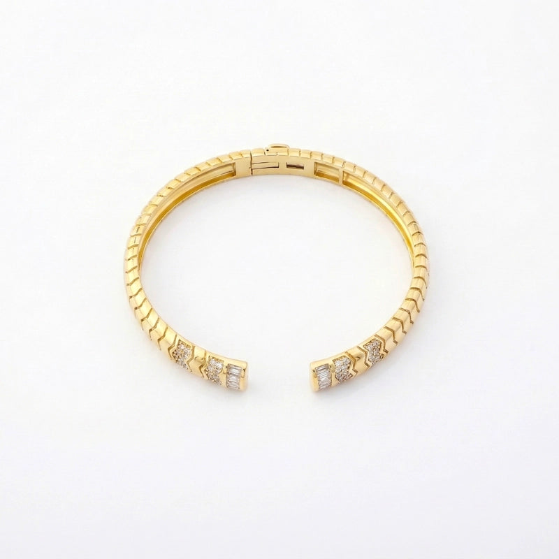 Zigzag Radiance Bangle